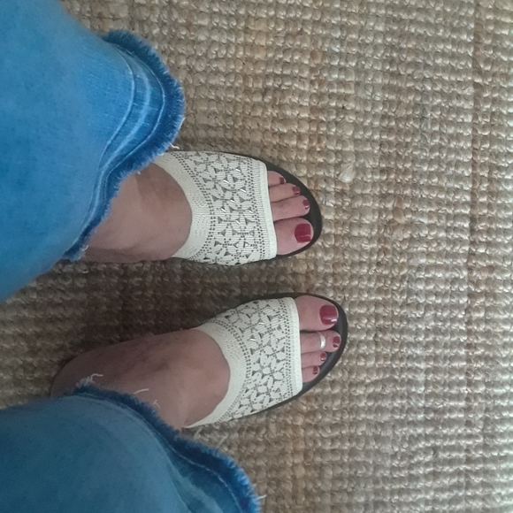 Womens slip on sandals brand new without tags - Picture 5 of 5